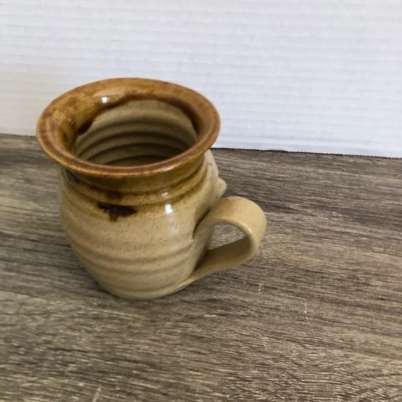 Vtg Pretty Ugly Pottery Wales Mug - Picture 5 of 9